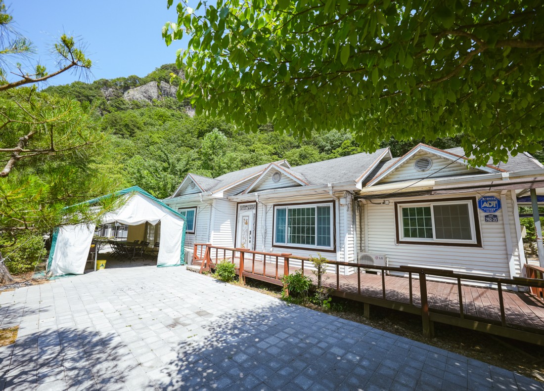 진안-부귀산장펜션 숲속캠핑장06.jpeg