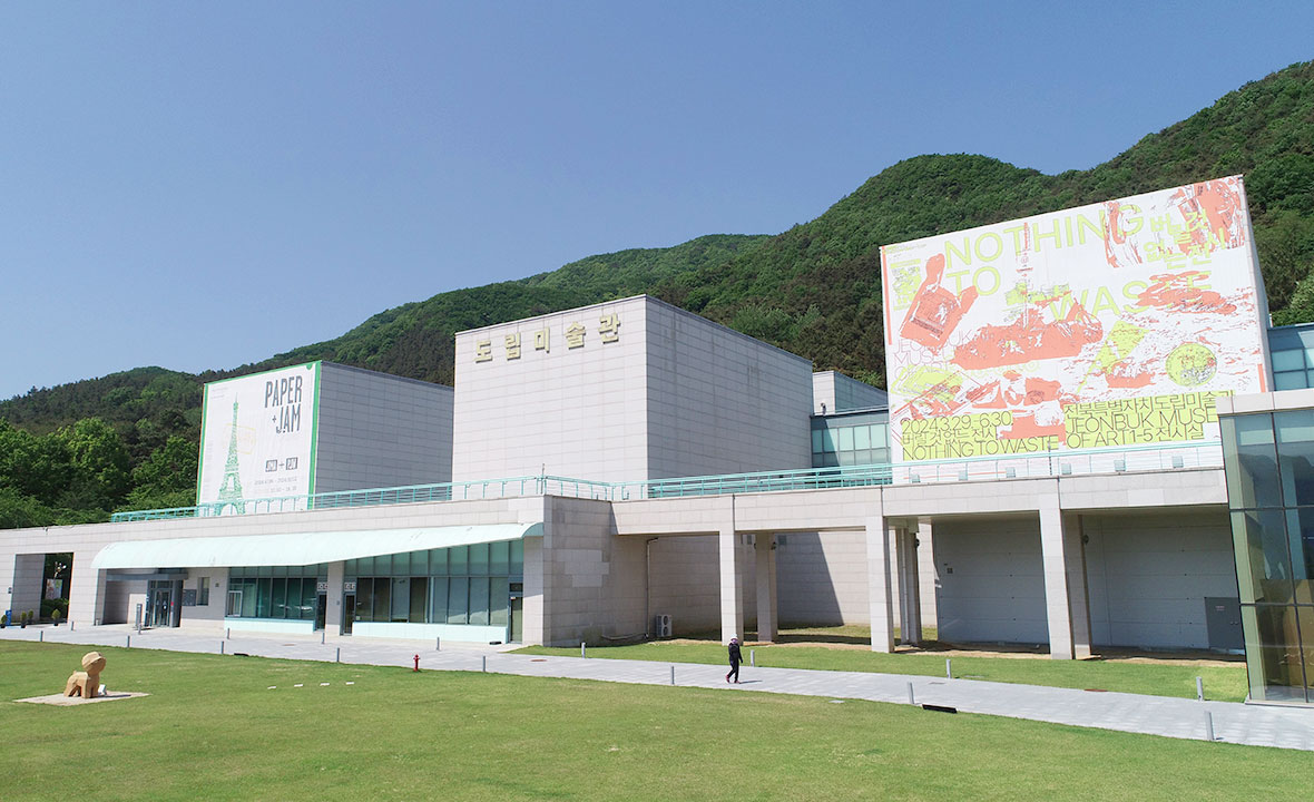 02.jpg