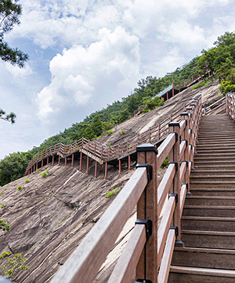 용궐산