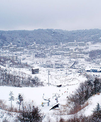 스키와 설경을 동시에, 무주덕유산리조트