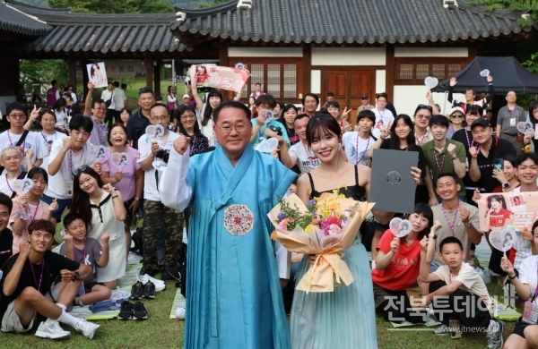 K-치어리더 이다혜, 전북 관광홍보대사로 나서