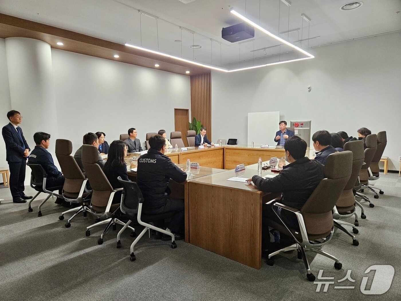 새만금청, 전북도 등과 '크루즈 산업 활성화 협력' 논의